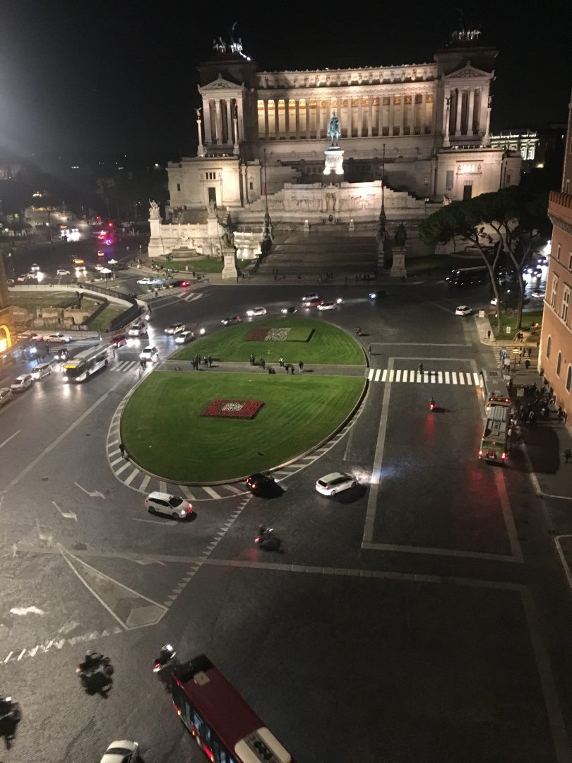 Palazzo Bonaparte eventi esclusivi Events In Out Roma - vista piazza venezia